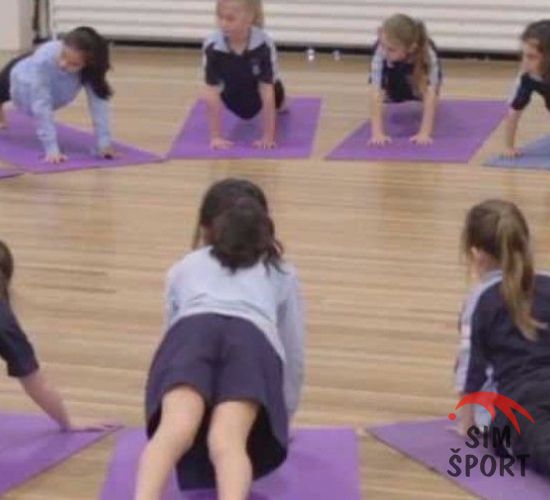 Zakaj se joga vpeljuje v učni program | Športna oprema | Sim Šport Servis d.o.o.